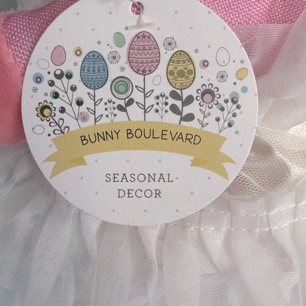 🐽 It’s an Easter Pig! Playful Conversation Decor!